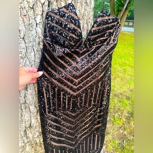 BARDOT - Sexy sequined black mini - Size US4/XS